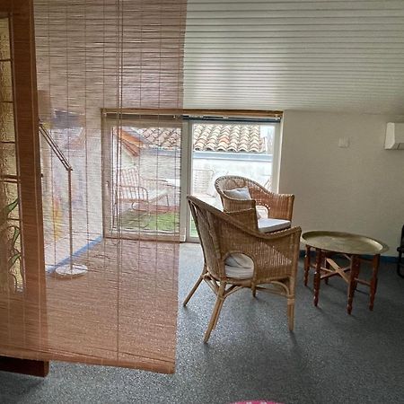 Апартаменты Logement Familial Etage Privatif Бордо Экстерьер фото